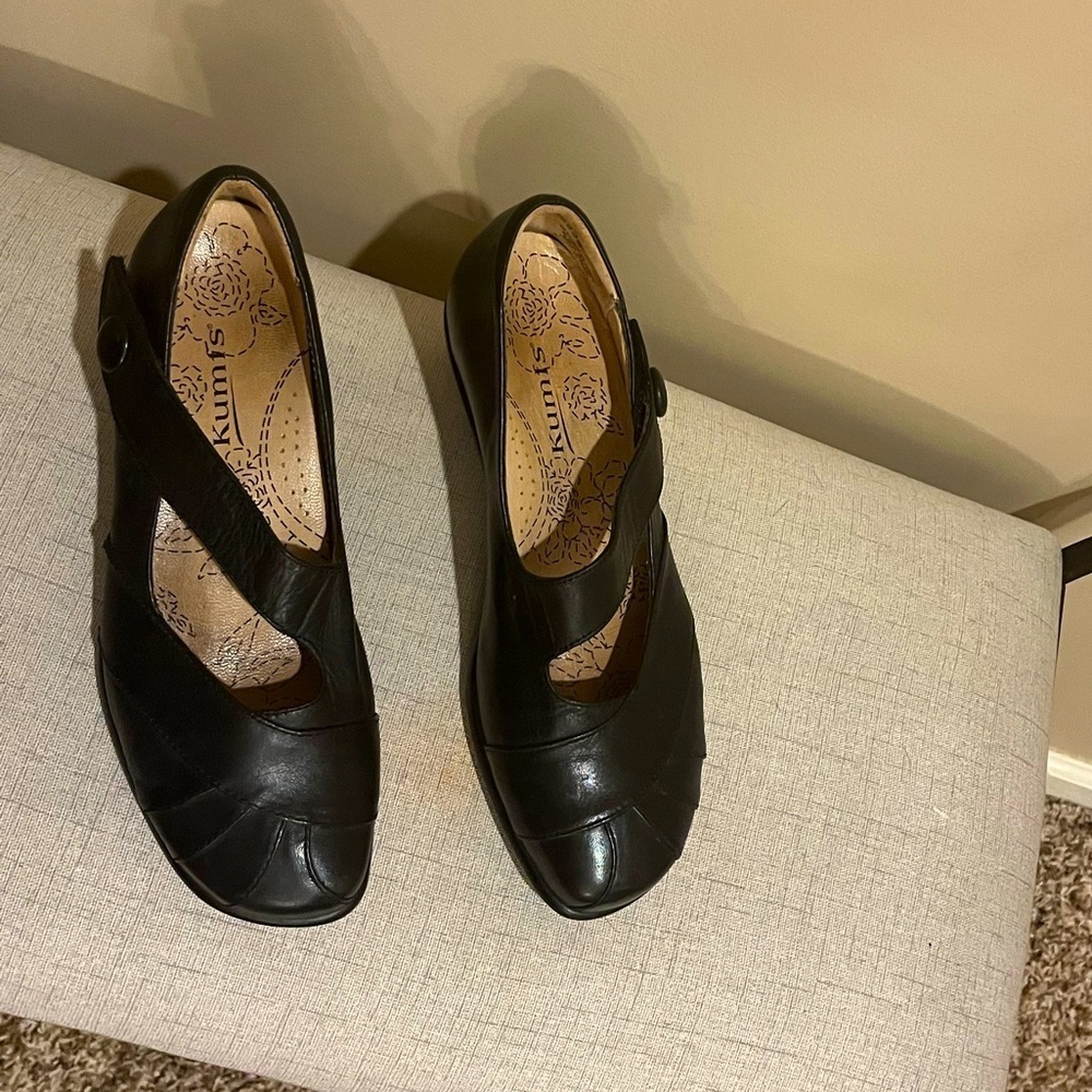 Kumfs (nka Ziera) New Zealand Heeled Mary Jane Comfort Shoes, size 38.5